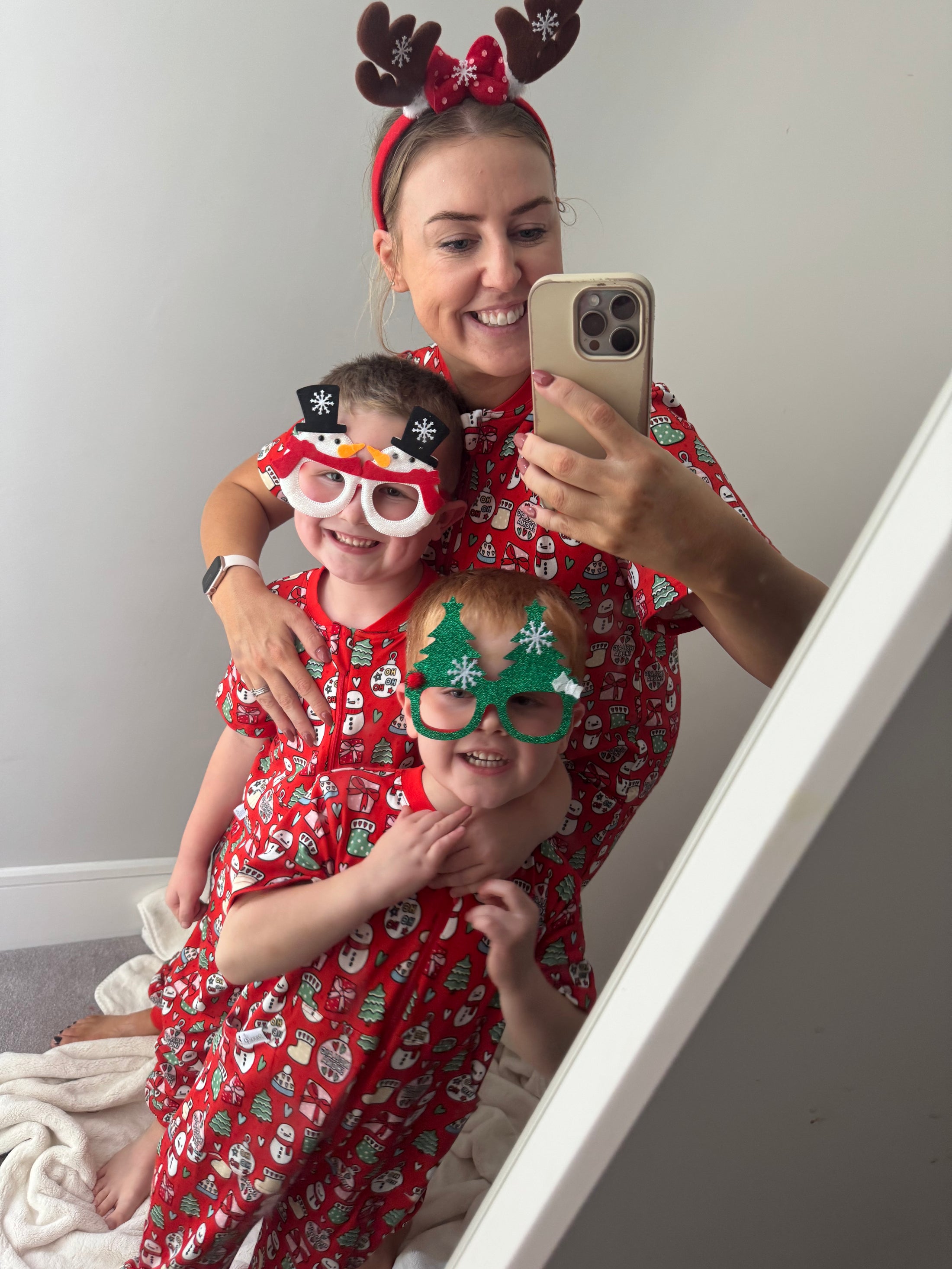 Nollaig Shona Christmas Kids Onesie